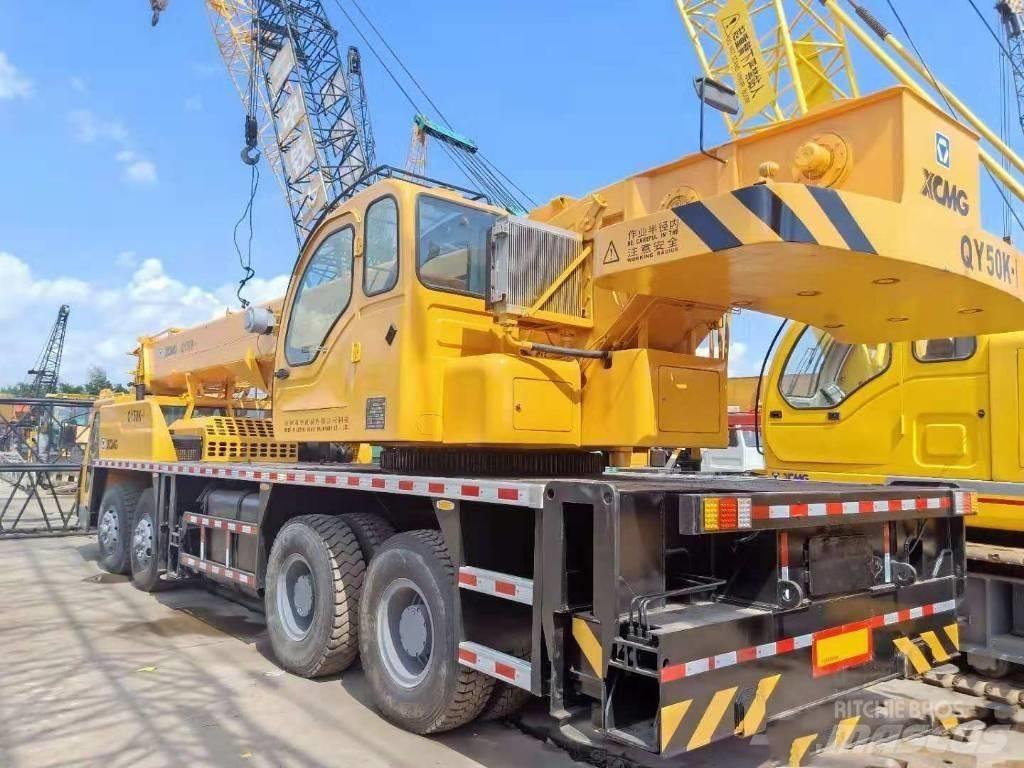 XCMG 50 Гусеничні крани