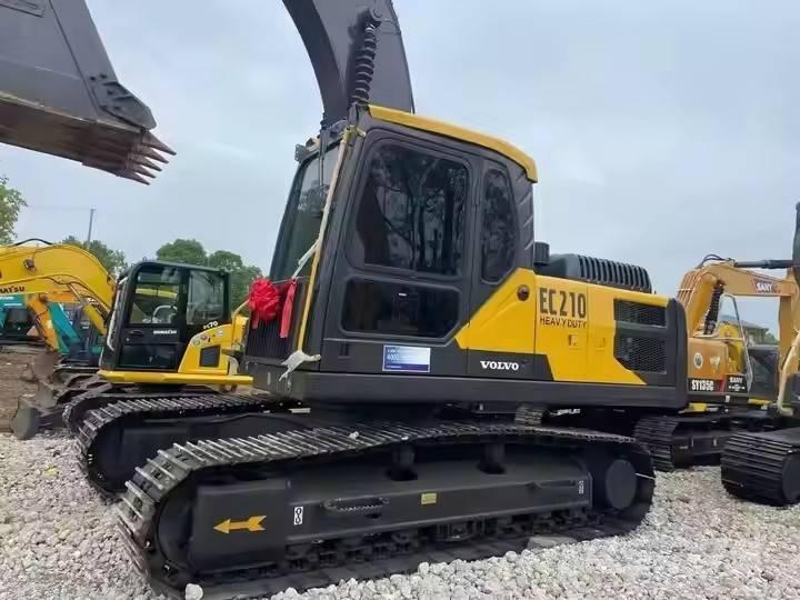 Volvo EC 210 Гусеничні екскаватори