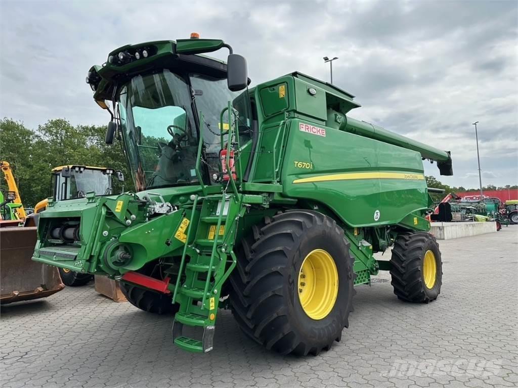 John Deere T 670 i Зернозбиральні комбайни