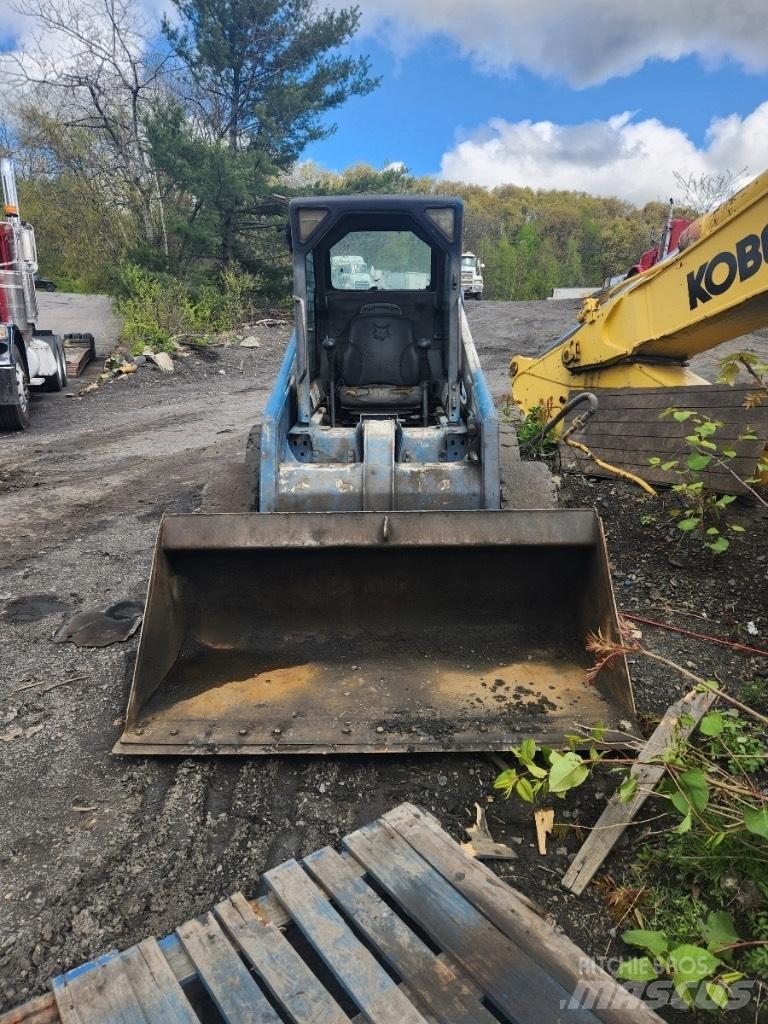Bobcat 863 Міні-навантажувачі