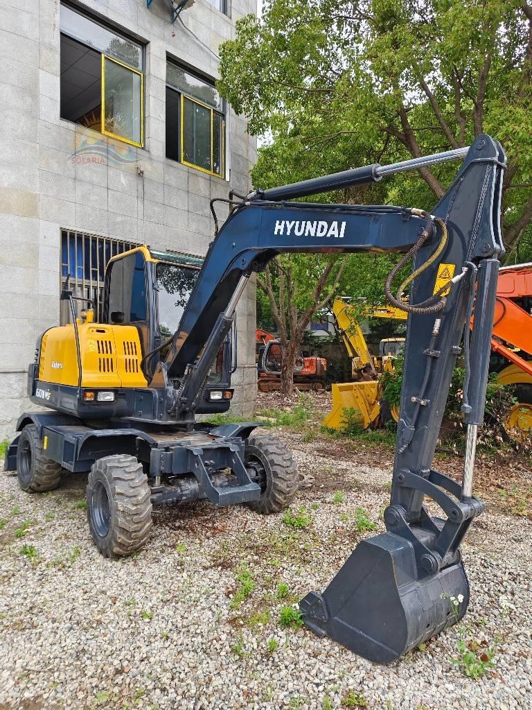 Hyundai R 60W Колісні екскаватори