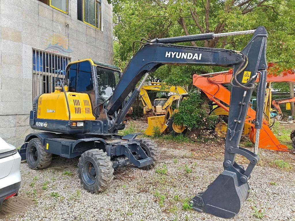 Hyundai R 60W Колісні екскаватори