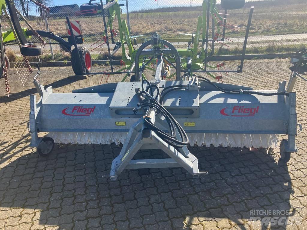 Fliegl Kost 2,8 m. Інше додаткове обладнання для тракторів