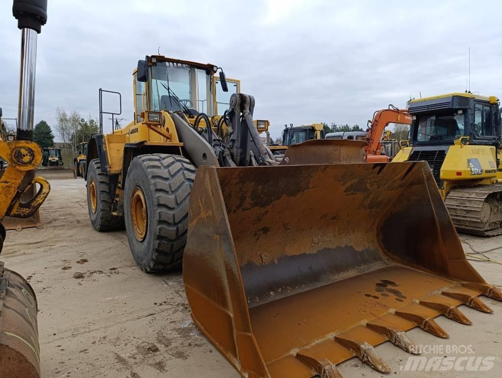 Volvo L 180 E Фронтальні навантажувачі