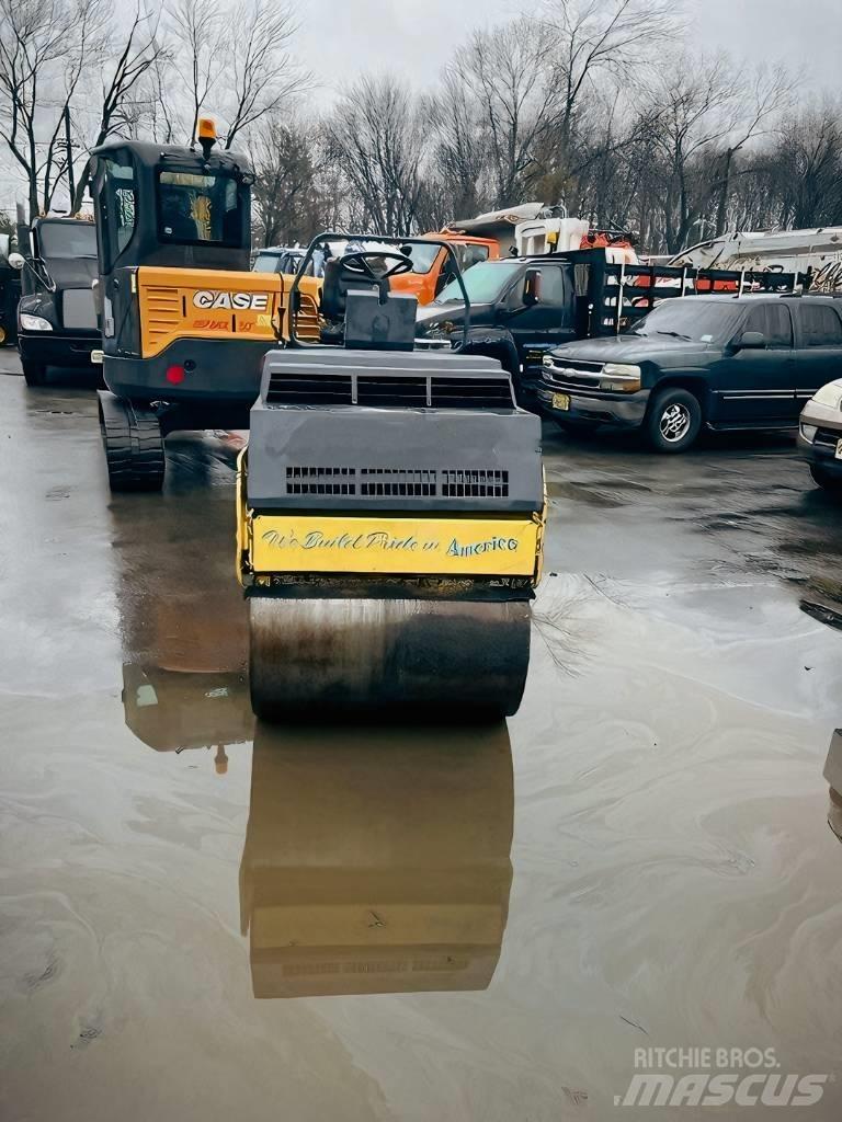 Bomag BW 100 AD-3 Котки тротуарні