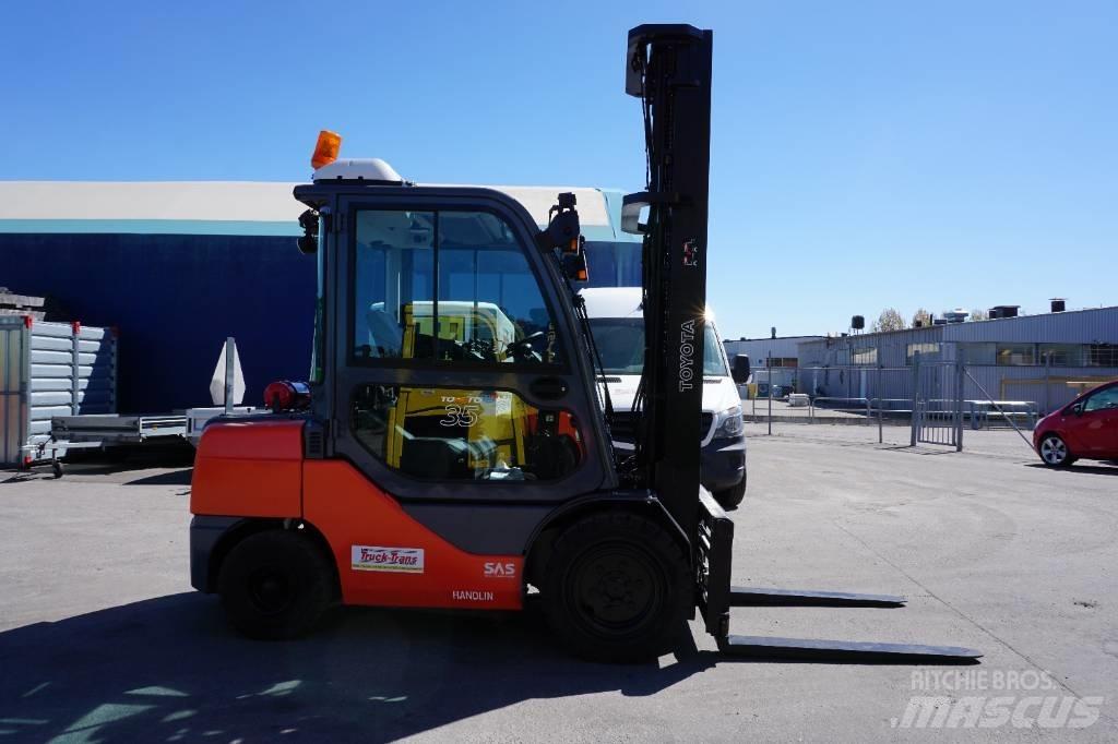 Toyota 52-8FDJF35 Дизельні навантажувачі