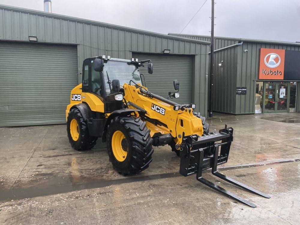 JCB TM 320 S Телескопічний навантажувач