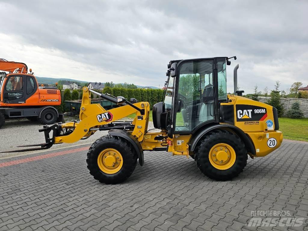 CAT 906 M Фронтальні навантажувачі