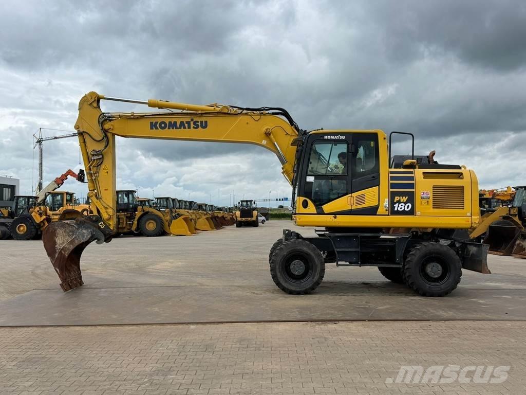 Komatsu PW180-11 Колісні екскаватори