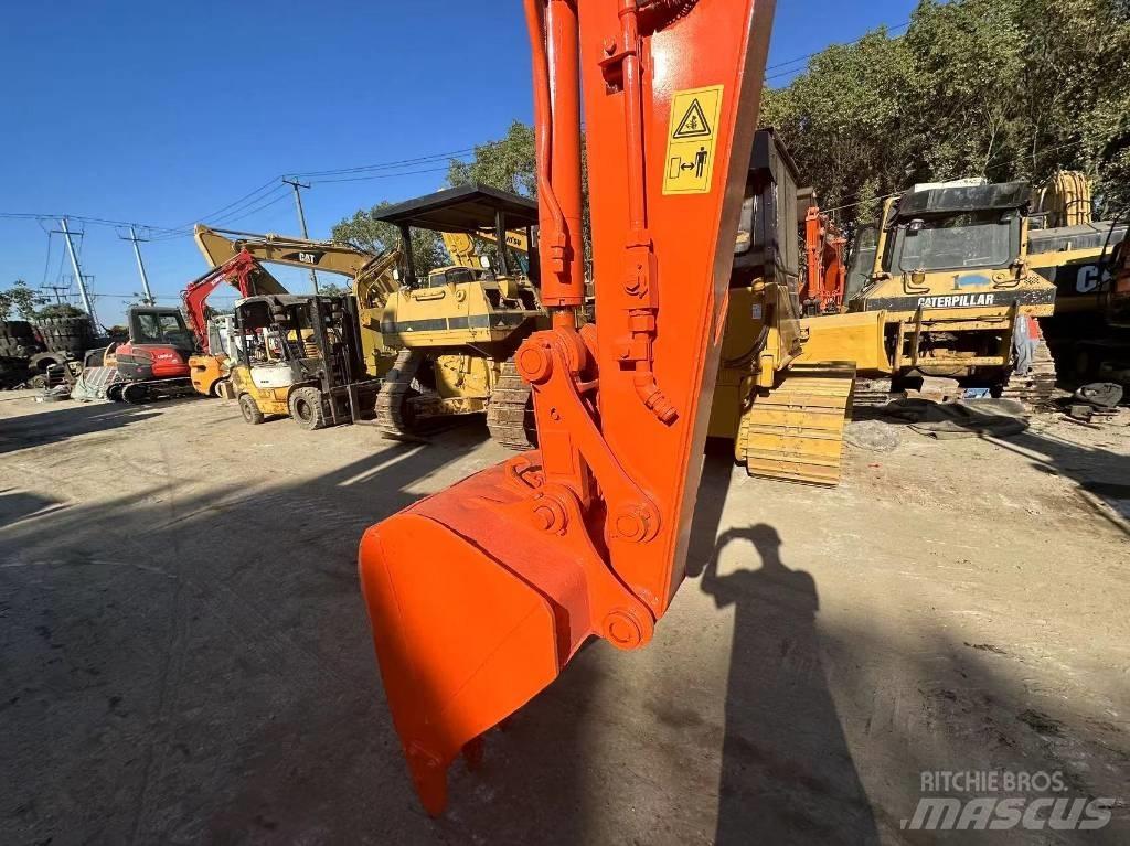 Hitachi ZX 75 Гусеничні екскаватори
