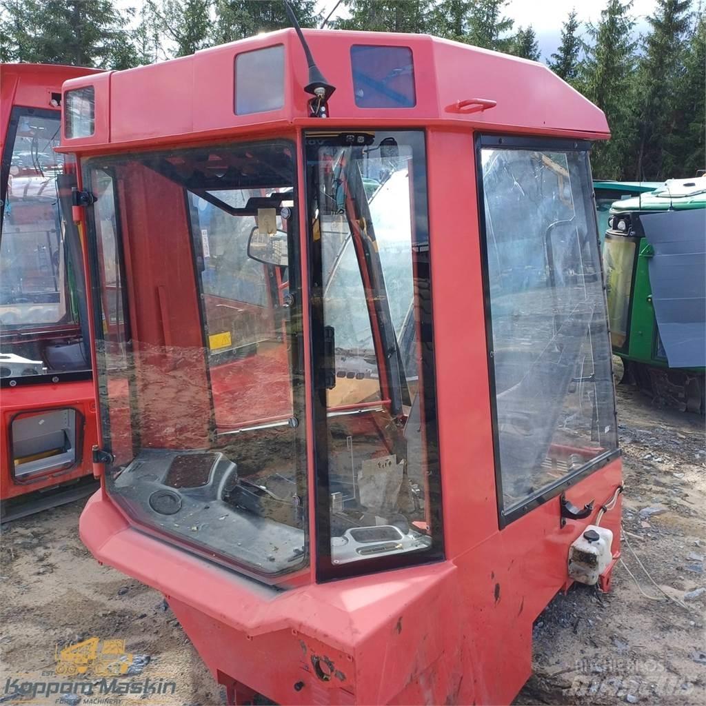 Valmet 941 Кабіна