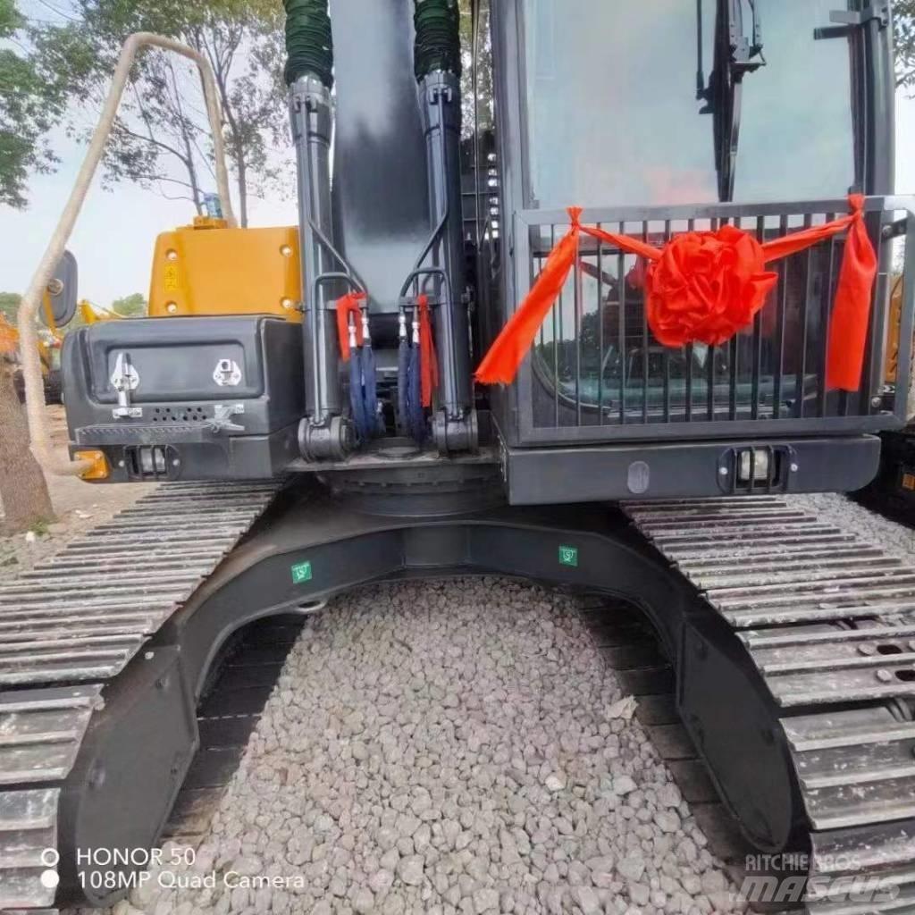 Volvo EC 140 Гусеничні екскаватори