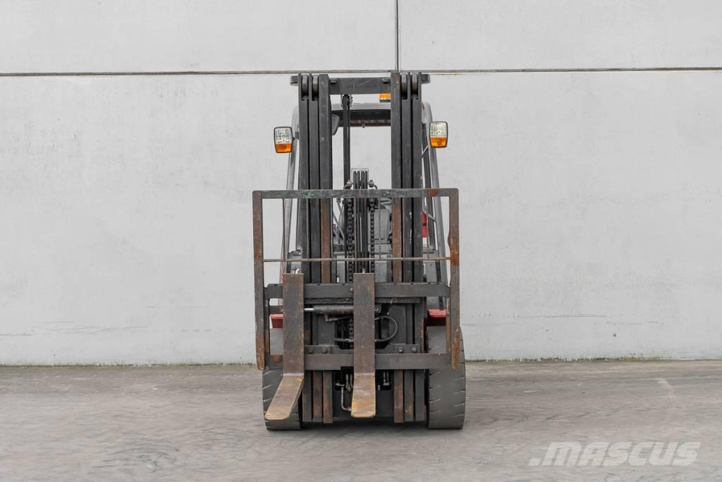 Manitou MI 30 D Дизельні навантажувачі