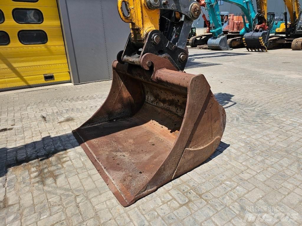 Liebherr 906 Гусеничні екскаватори