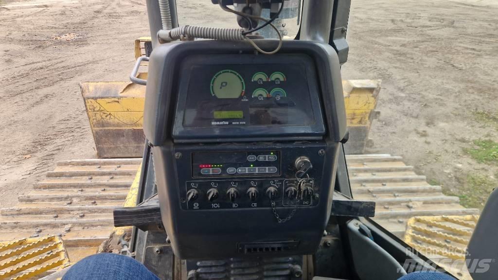 Komatsu D 61 PX-15 Гусеничні бульдозери