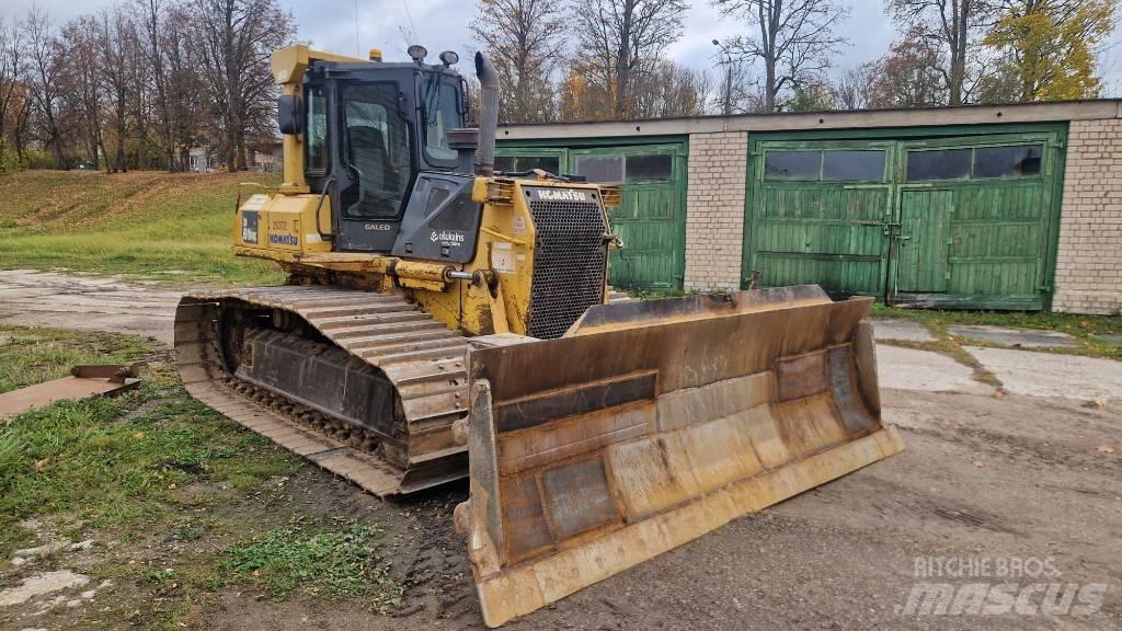 Komatsu D 61 PX-15 Гусеничні бульдозери