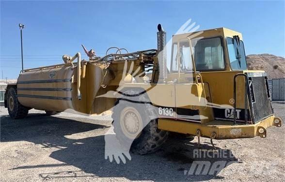 CAT 613C Поливальні машини