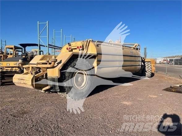 CAT 613C Поливальні машини
