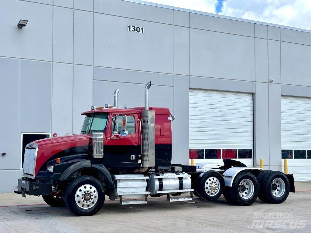 Western Star 4900 Тягачі