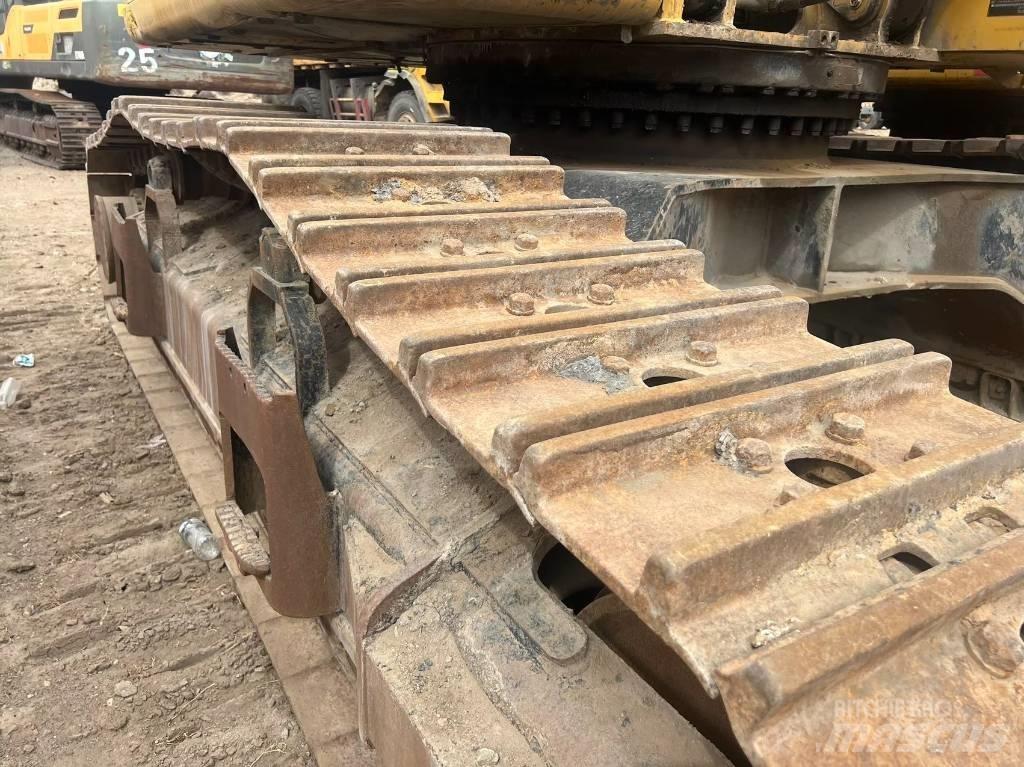 CAT 340 Гусеничні екскаватори