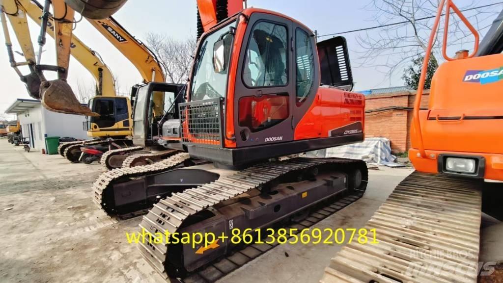Doosan DX 225 Гусеничні екскаватори