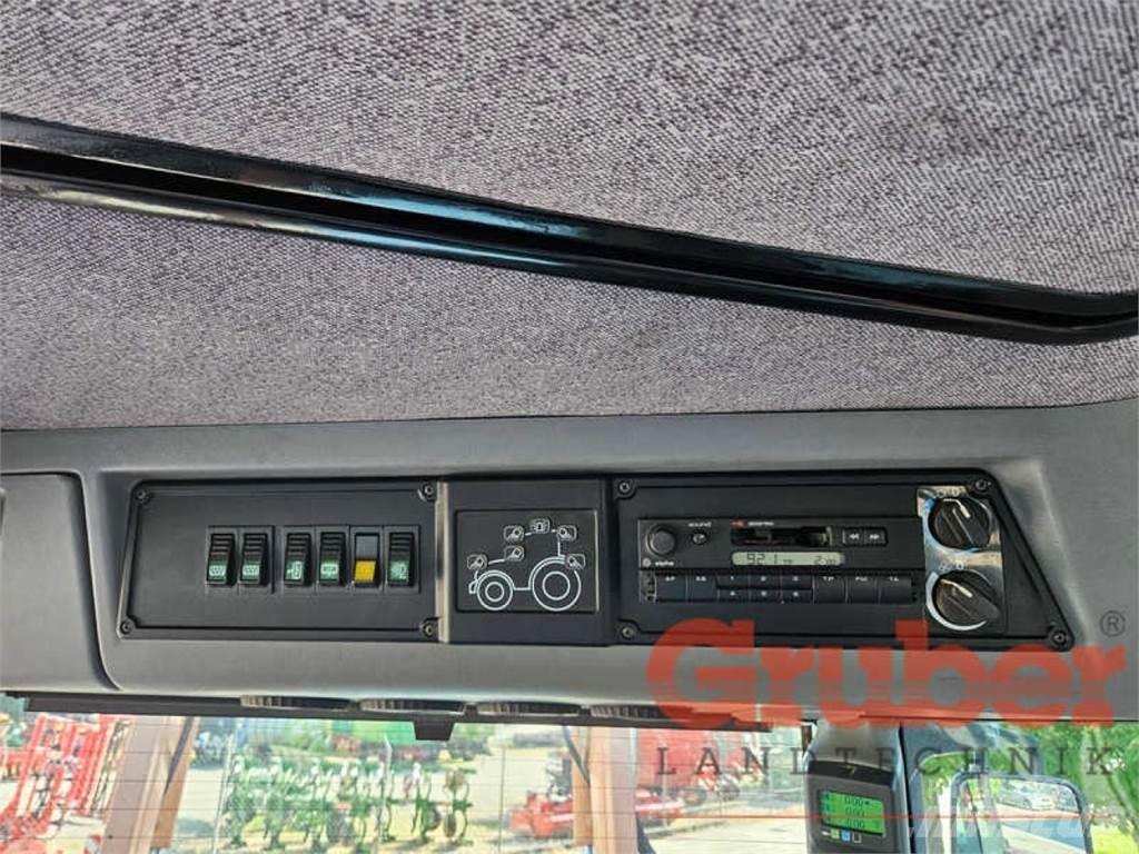 Steyr CVT 6135 Трактори