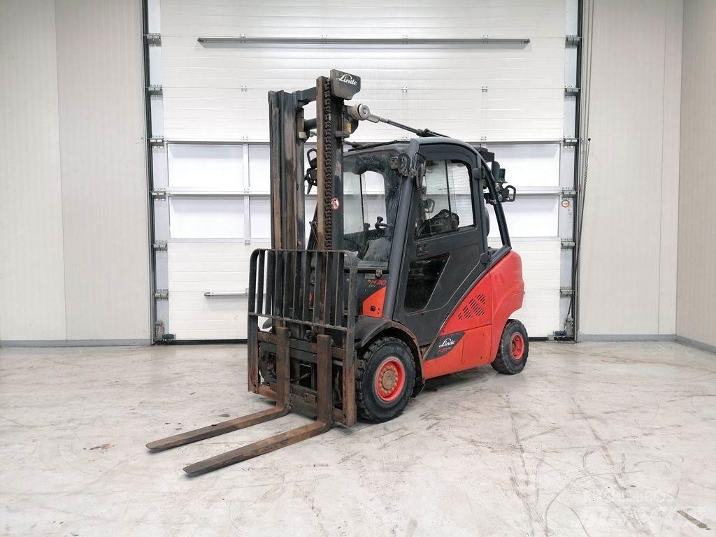 Linde H30D-02 Дизельні навантажувачі