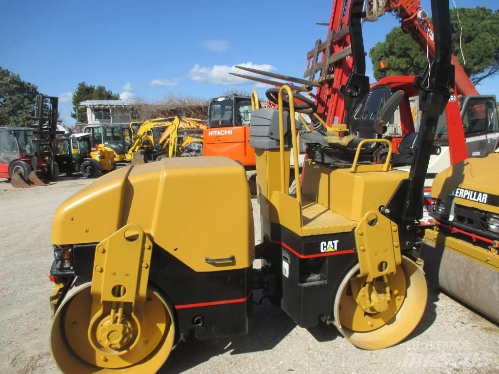 CAT CB 214 E Котки тротуарні