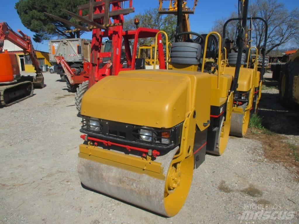 CAT CB 214 E Котки тротуарні