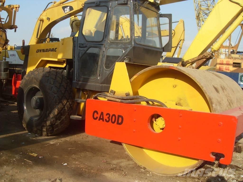 Dynapac CA 30 D Грунтові котки