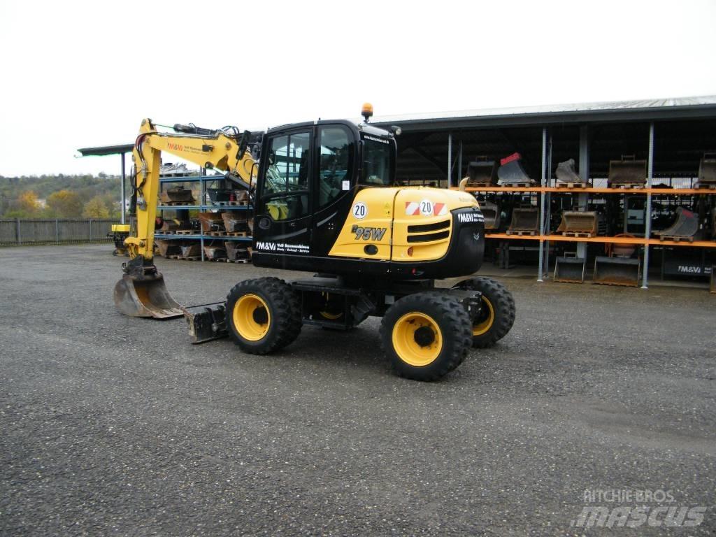 Yanmar B95W Колісні екскаватори