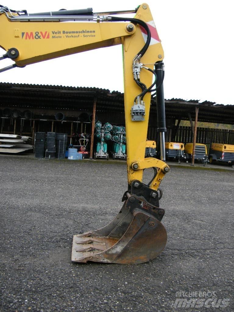 Yanmar B95W Колісні екскаватори