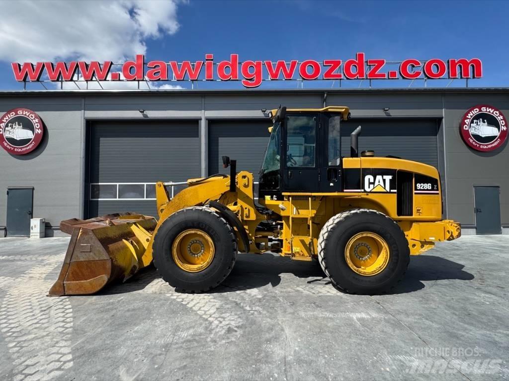 CAT 928 G z Фронтальні навантажувачі