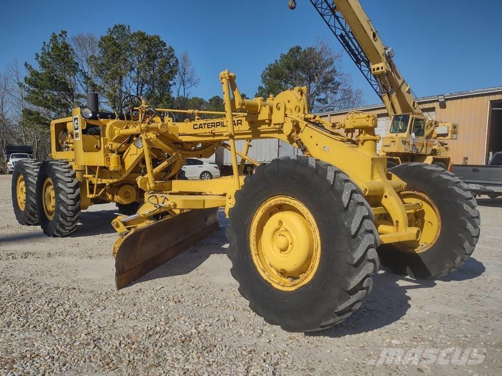 CAT 120 Грейдери