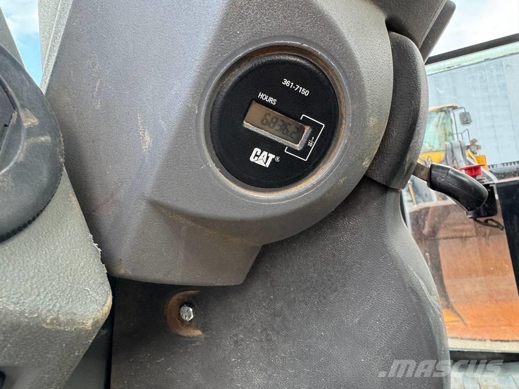 CAT CP 76 Грунтові котки