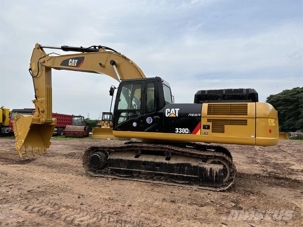 CAT 330 D L Гусеничні екскаватори