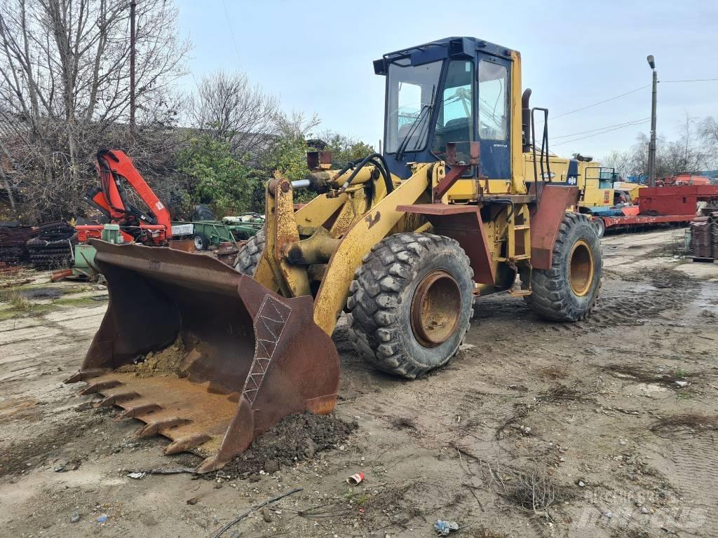 Komatsu WA 250 Фронтальні навантажувачі