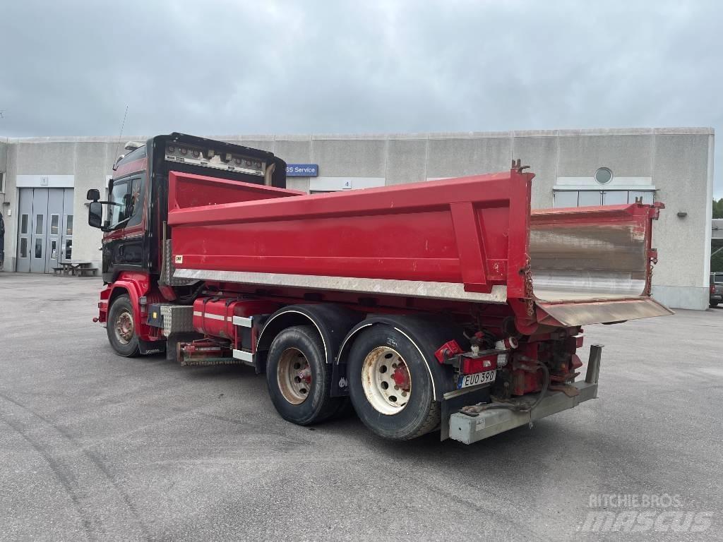 Scania R580 Вантажівки з гаковим підйомом