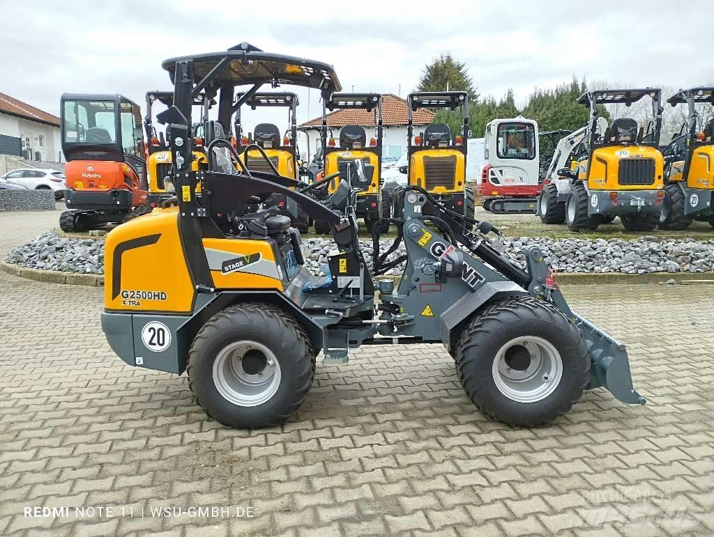 GiANT G2500 Xtra HD Міні-навантажувачі