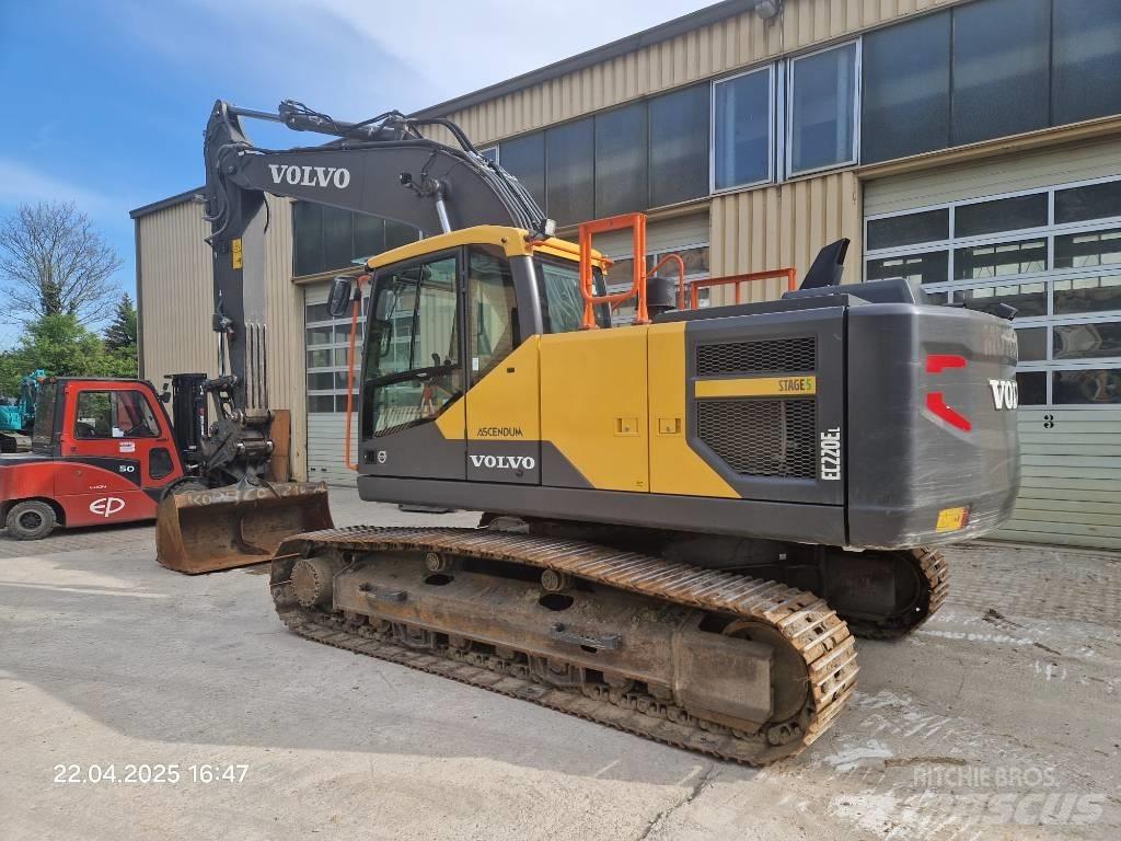Volvo EC220EL Гусеничні екскаватори