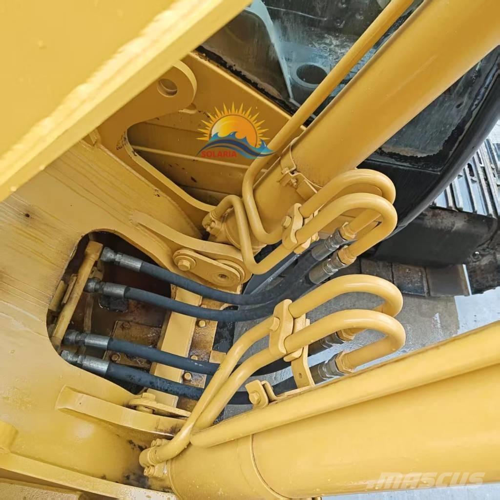 CAT 320 C L Гусеничні екскаватори