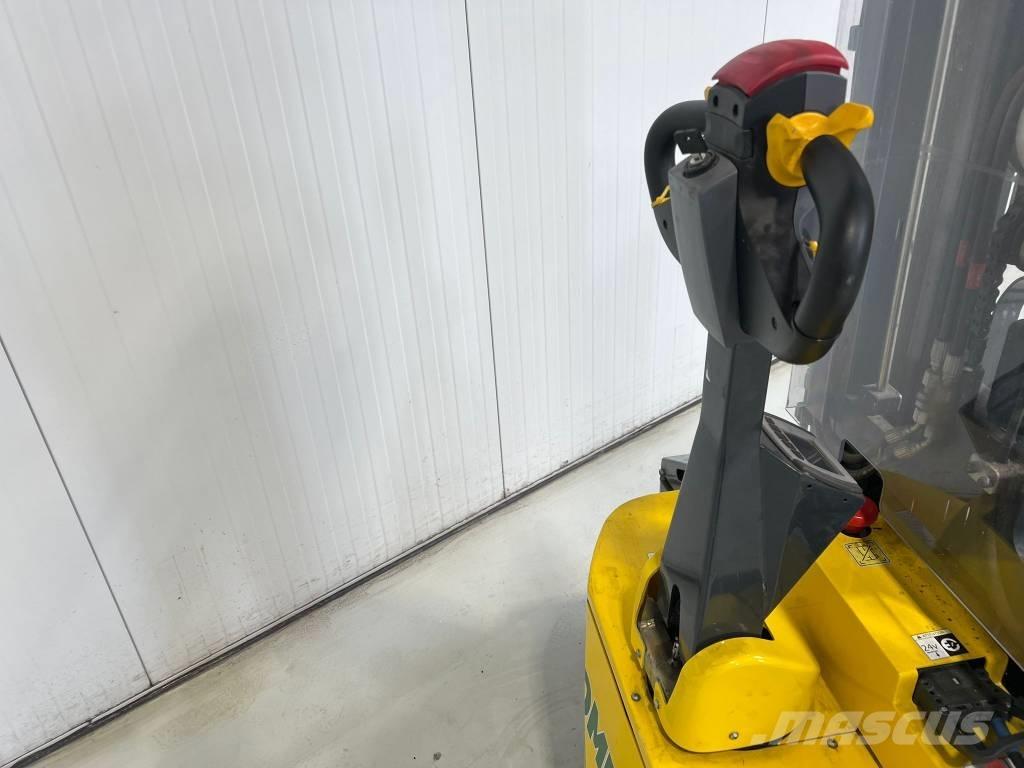 Combilift WR Самохідні електроштабелери