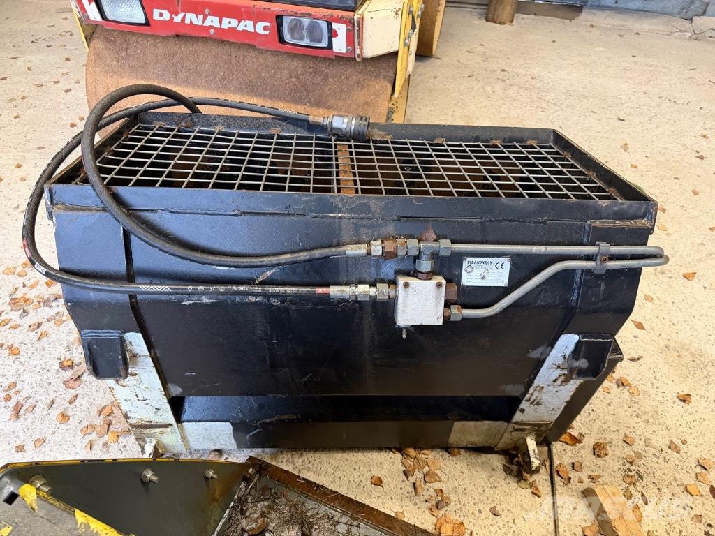 Vila Hiekoitin Компактні навісні знаряддя