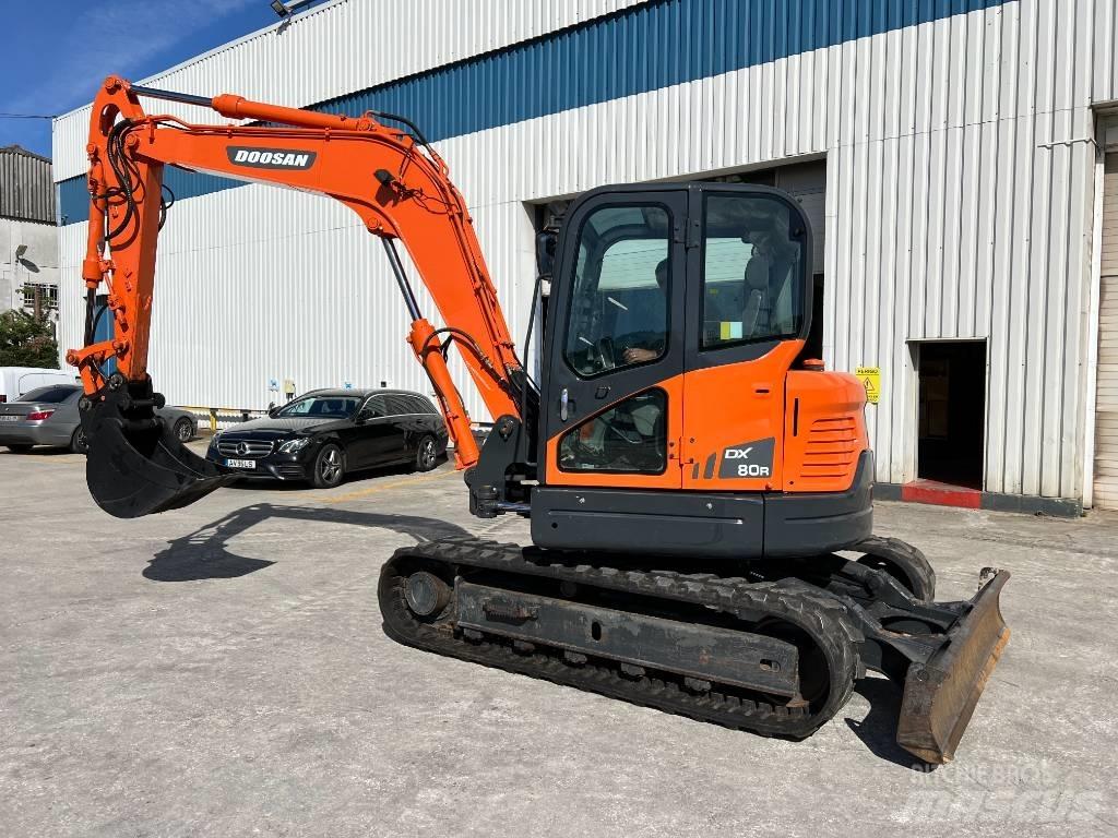 Doosan DX 80 R Середні екскаватори 7т. - 12т.