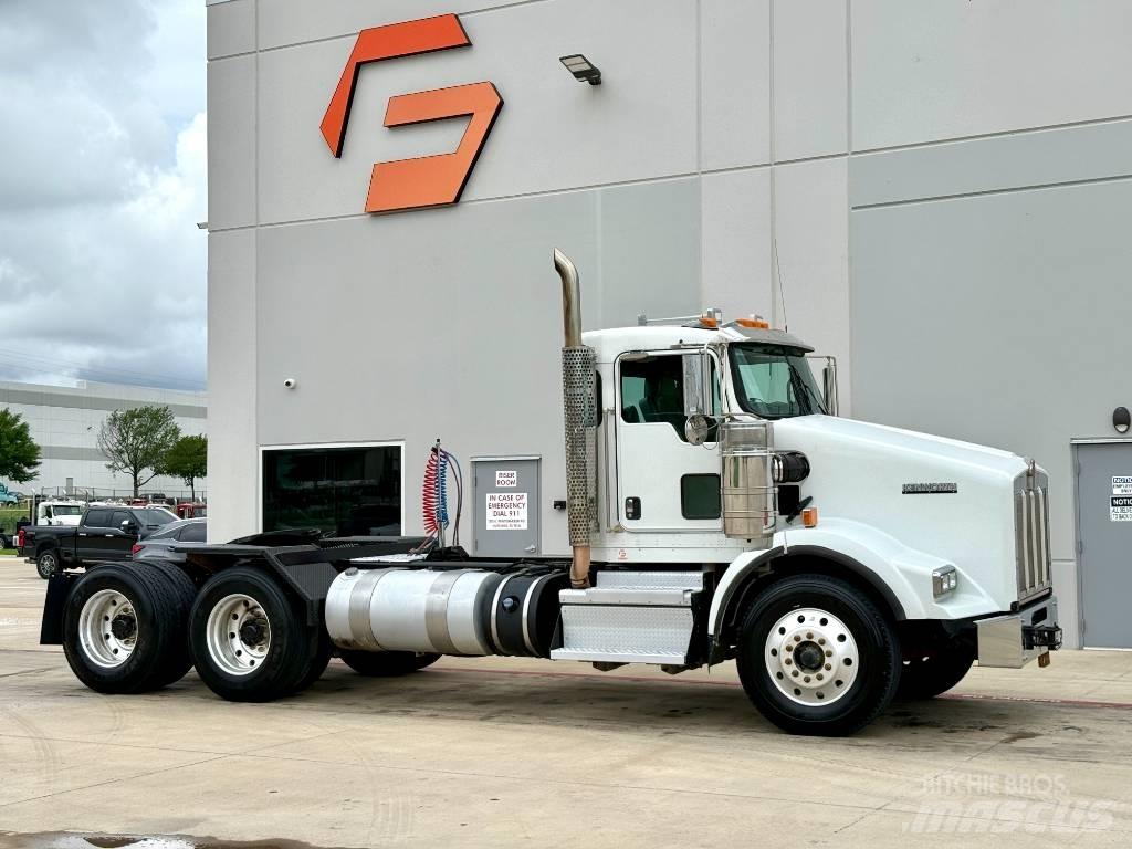 Kenworth T 800 Тягачі