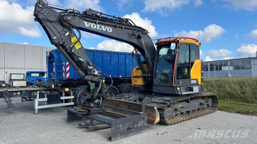 Volvo ECR145EL Гусеничні екскаватори