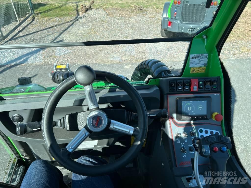Avant E 527 Med  hytt Міні-навантажувачі