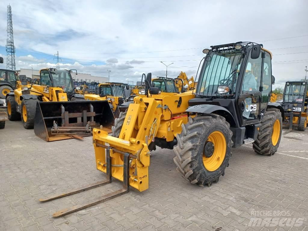 JCB 531-70 Телескопічні навантажувачі