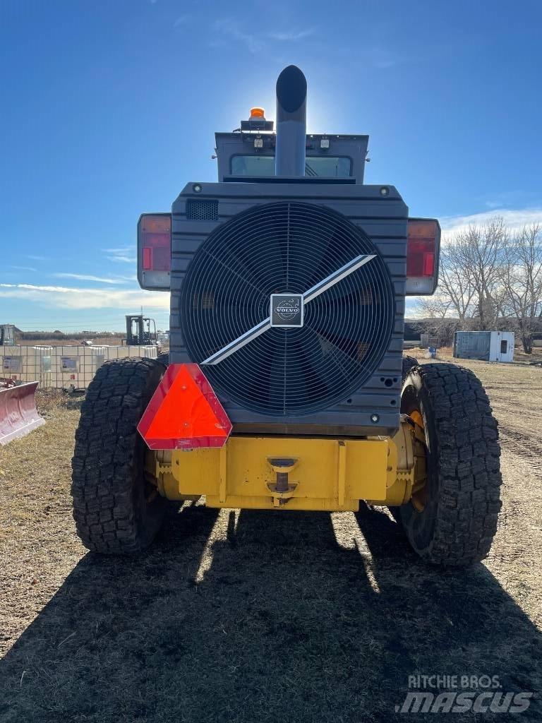 Volvo G 720 B Грейдери