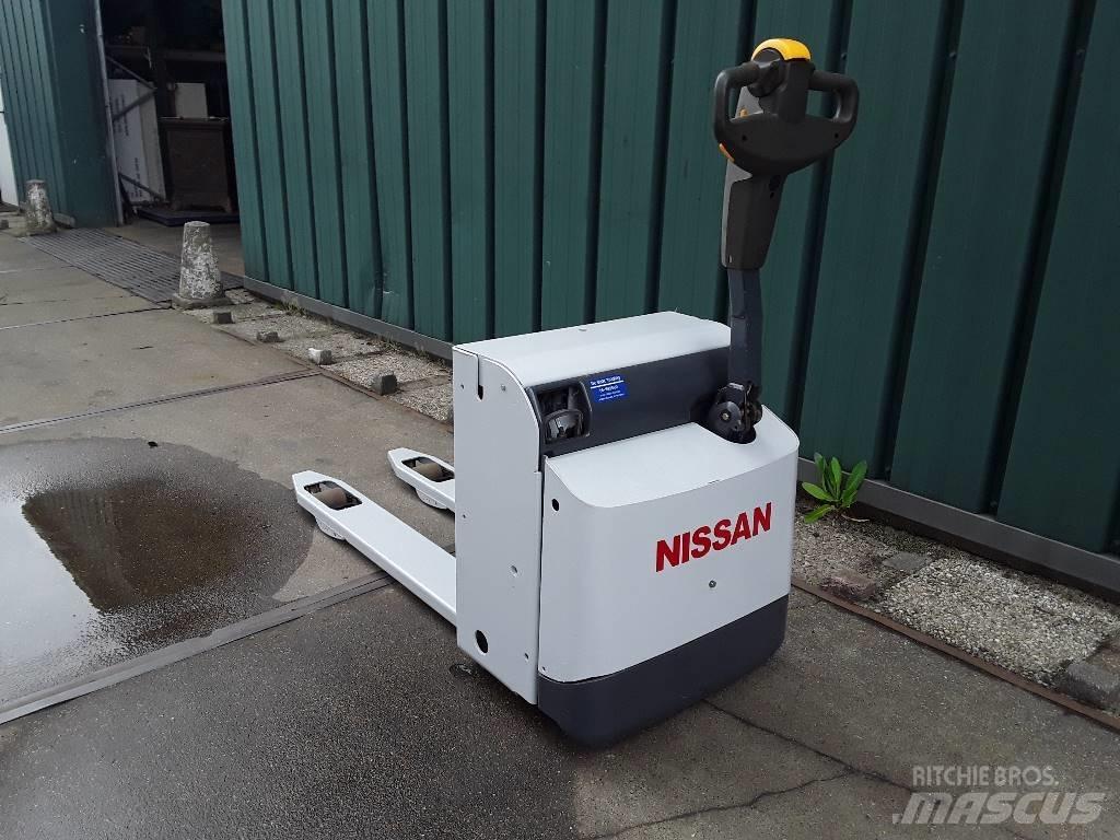 Nissan PLL160 Штабелери